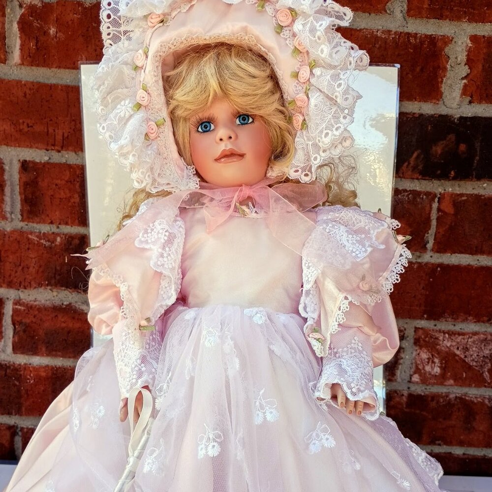 Porcelain Doll Vintage "Carissa" by Janice Bernard. Limited edition. 22 in tall